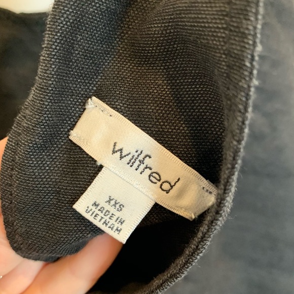Aritzia/ Wilfred black tank with open back - Picture 4 of 5